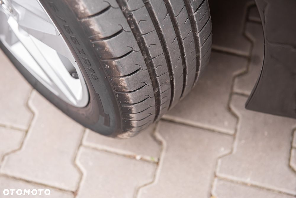 Toyota Corolla 1.6 Prestige EU6 - 29