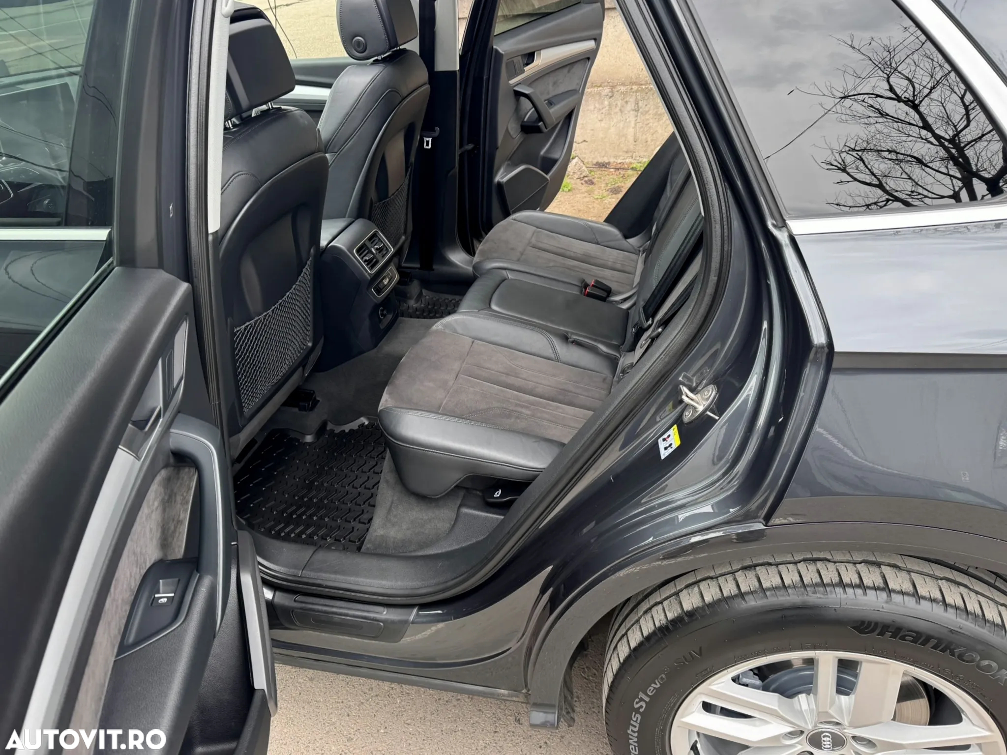 Audi Q5 2.0 40 TDI quattro S tronic Sport - 38