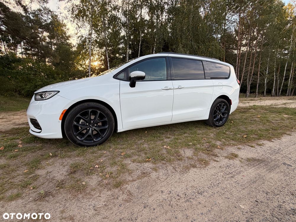 Chrysler Pacifica - 7