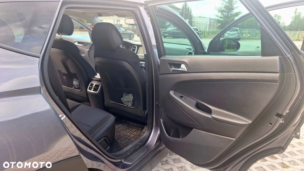 Hyundai Tucson 2.0 CRDi 2WD Trend - 23