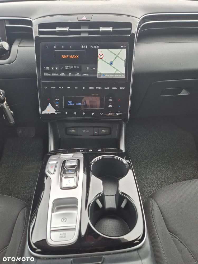 Hyundai Tucson 1.6 T-GDi HEV Modern 2WD - 18