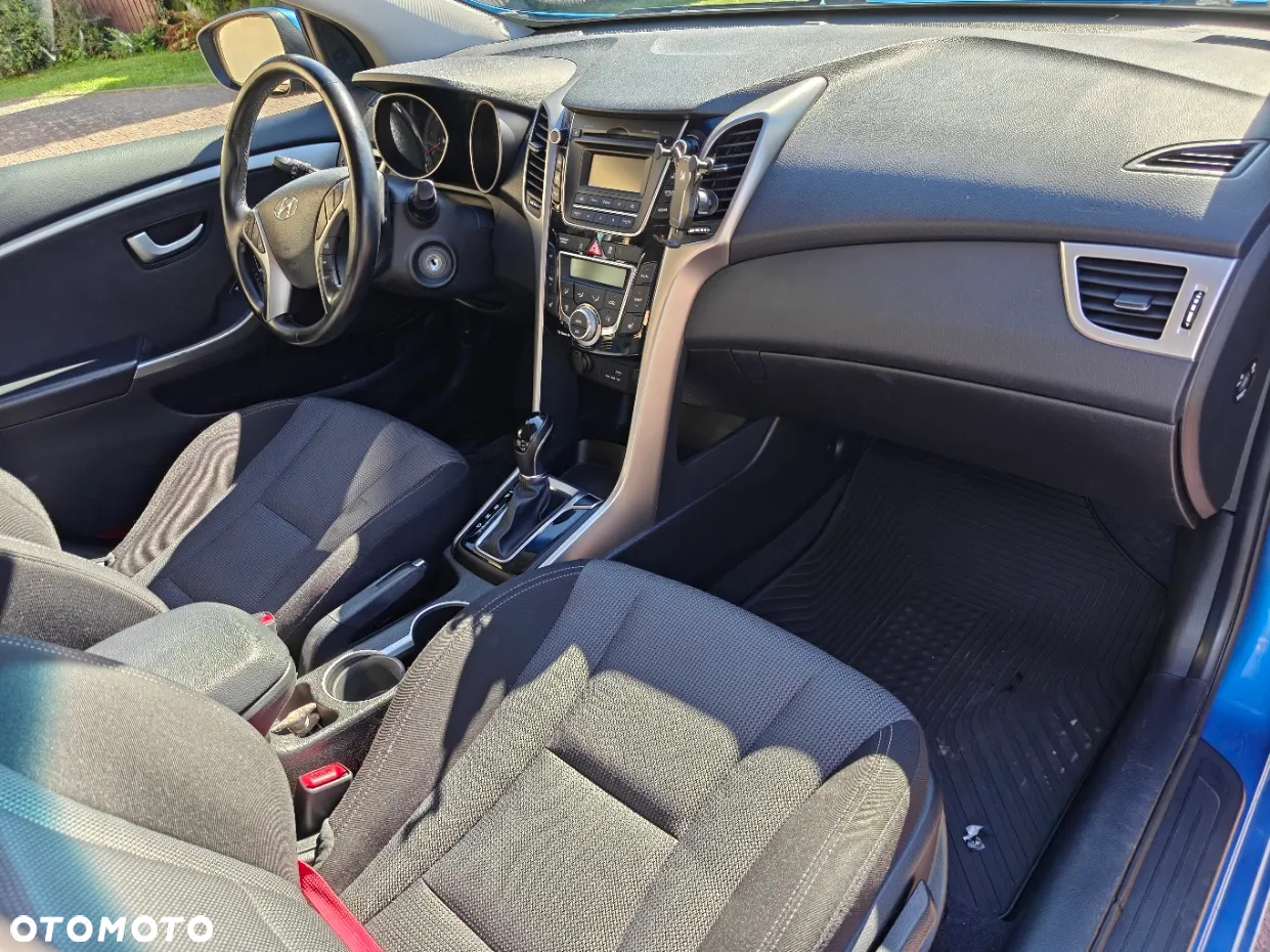 Hyundai i30 Kombi 1.6 CRDI DCT Trend - 6