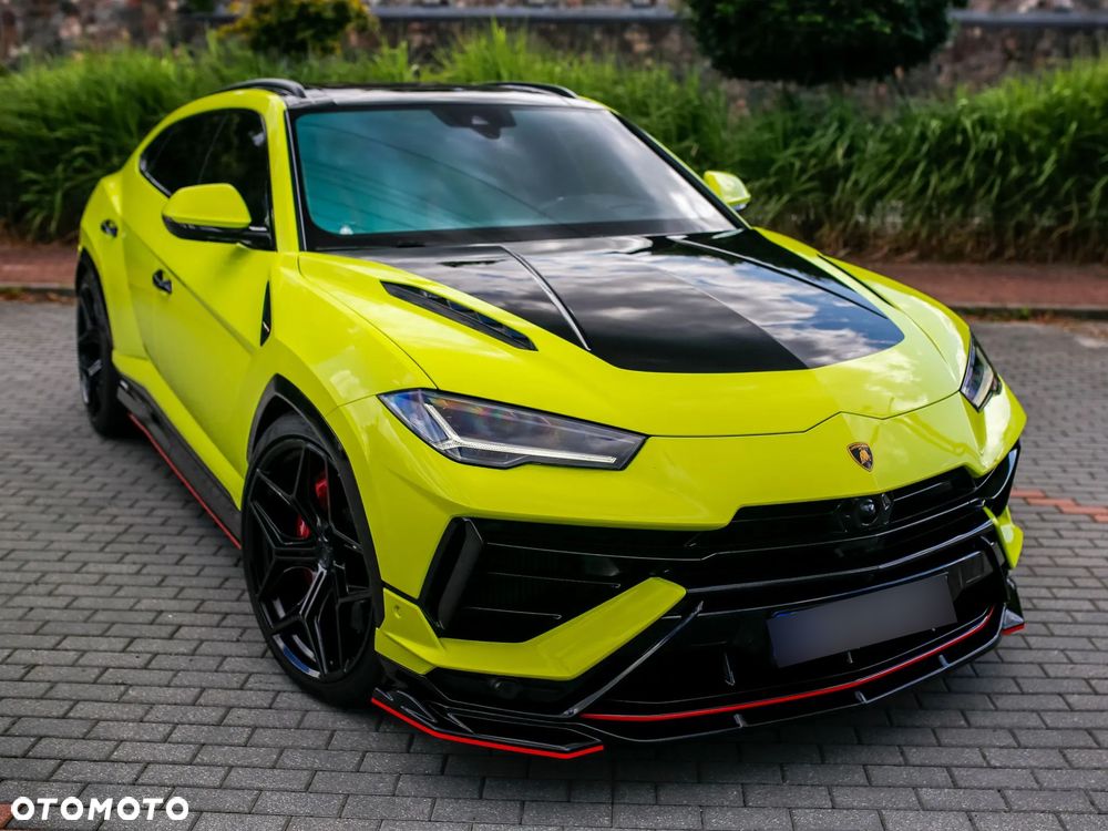 Lamborghini Urus - 1