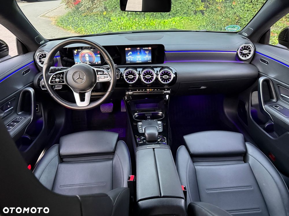 Mercedes-Benz CLA 220 d AMG Line 8G-DCT - 24