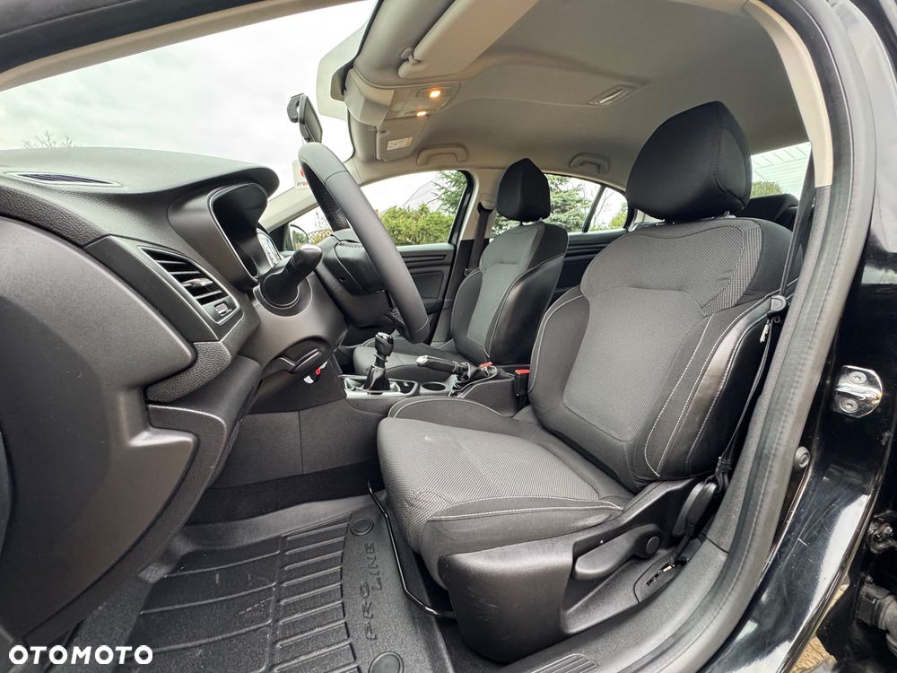 Renault Megane 1.6 SCe Life - 30