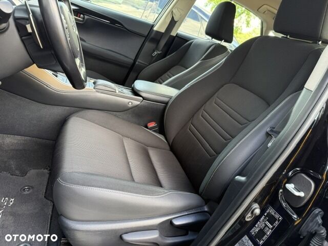 Lexus NX 300h Elegance 2WD - 13