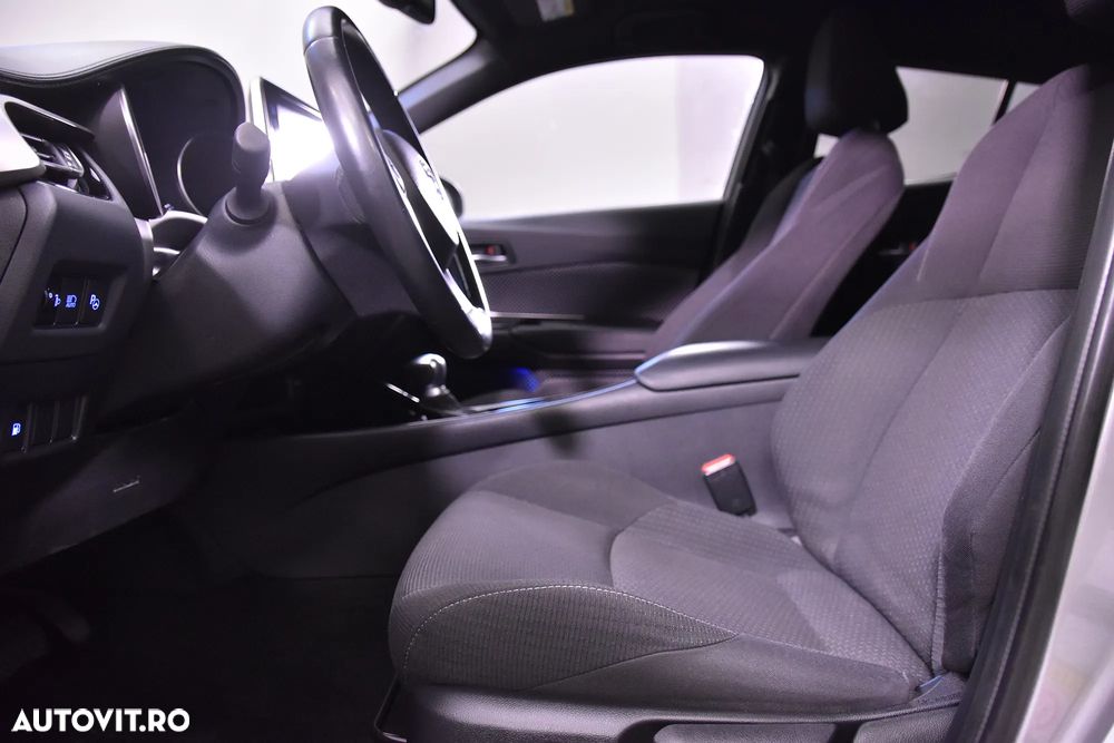 Toyota C-HR - 21