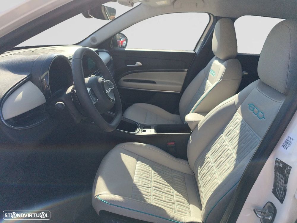 Fiat 600 1.2 Hybrid La Prima - 10