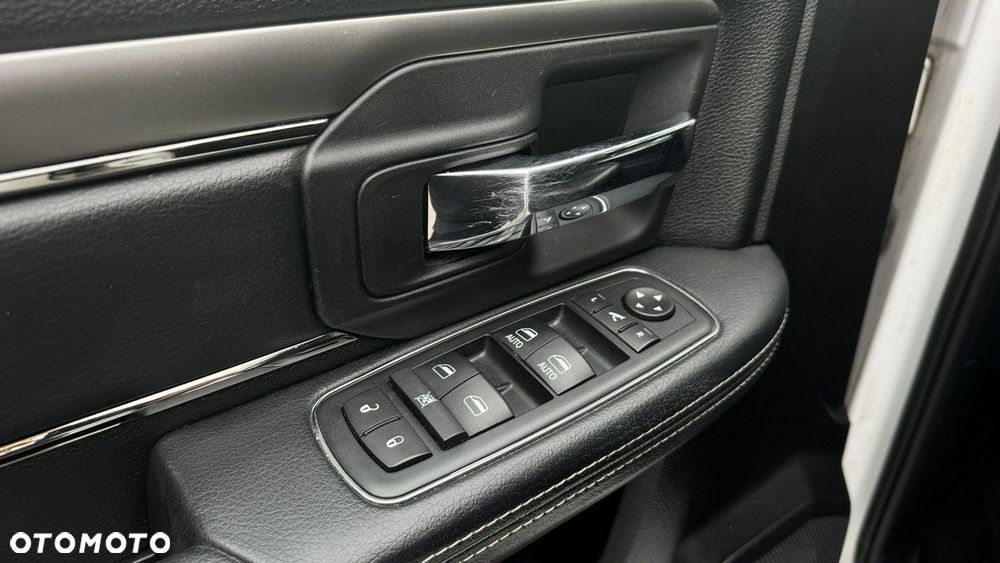 Dodge RAM - 33