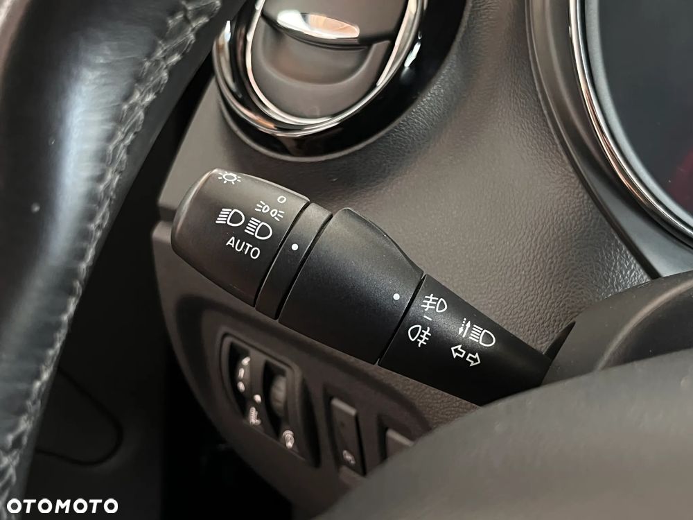 Renault Captur ENERGY TCe 120 Intens - 13
