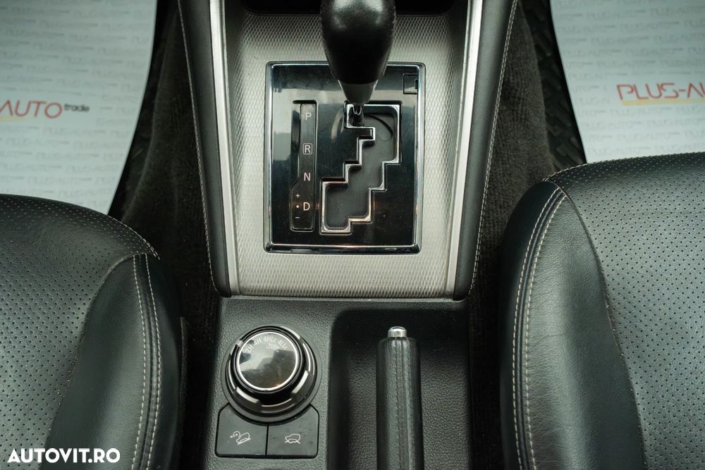 Mitsubishi L200 Double Cab 2.2 DI-D A/T Instyle - 23