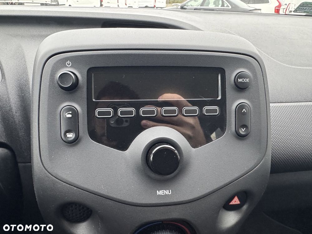 Toyota Aygo x - 22