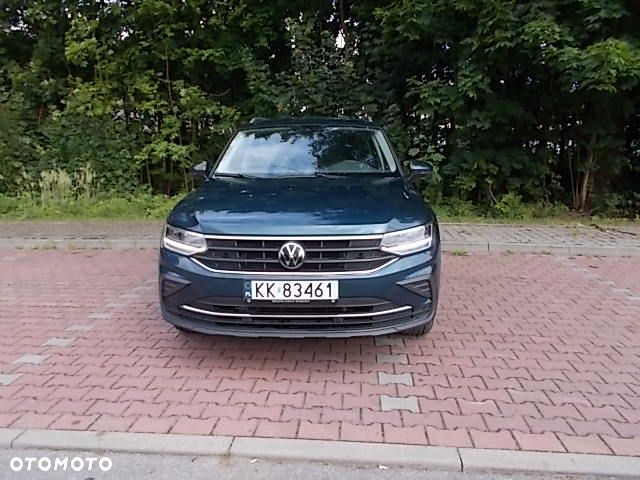 Volkswagen Tiguan 2.0 TSI 4Mot Life DSG - 2