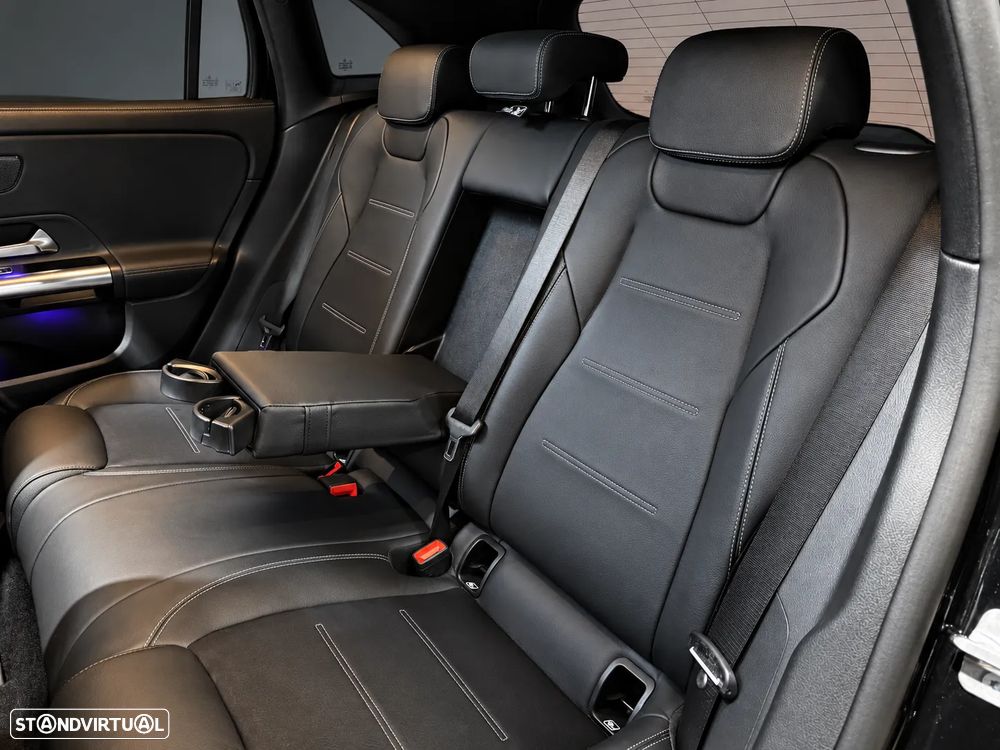 Mercedes-Benz EQA 300 4Matic AMG Line - 52