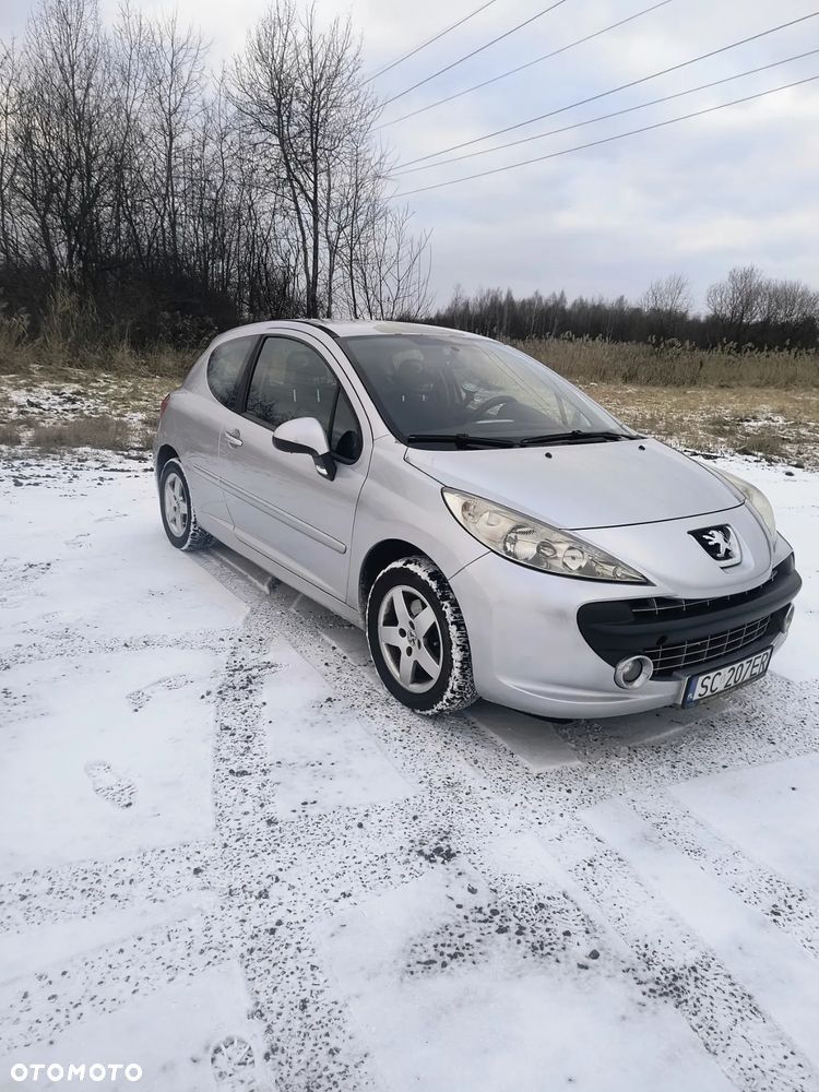 Peugeot 207 1.4 16V Trendy - 12