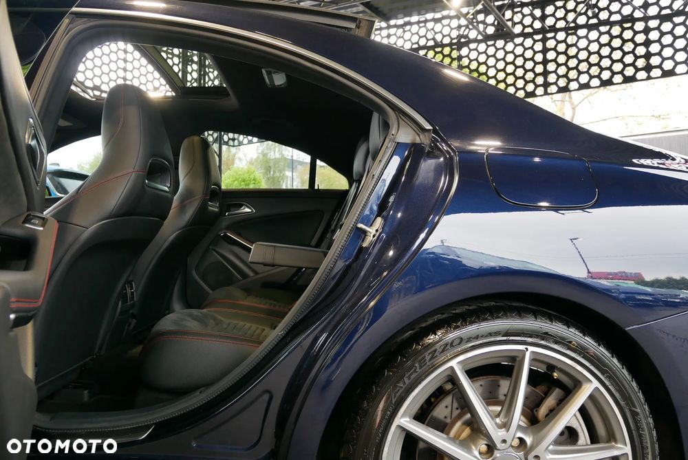 Mercedes-Benz CLA AMG 45 4Matic AMG Speedshift DCT 7G - 10