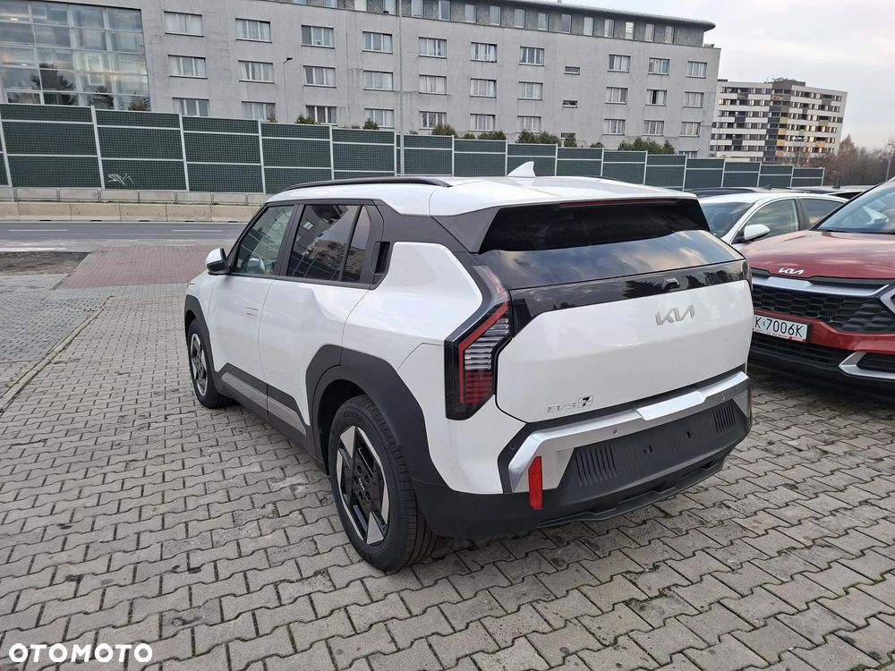 Kia EV3 81.4kWh Earth - 8