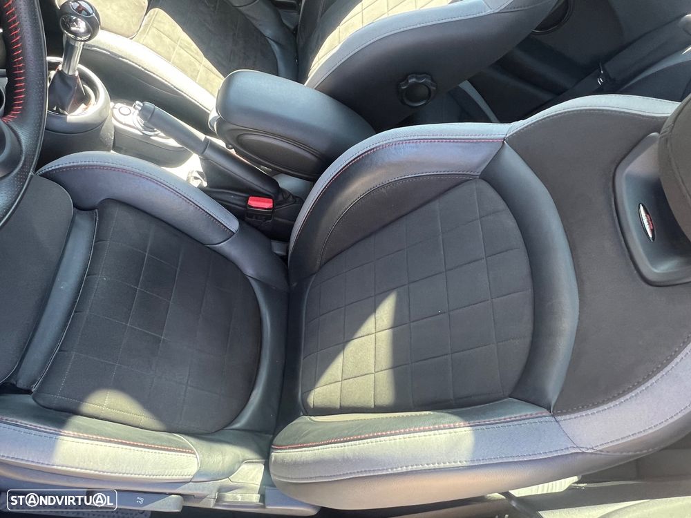 MINI 3 Portas John Cooper Works - 10