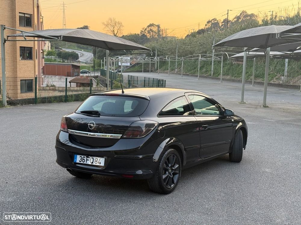 Opel Astra GTC - 7