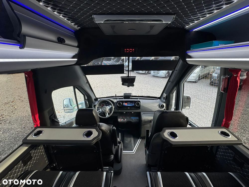 Mercedes-Benz Sprinter 519 - 20