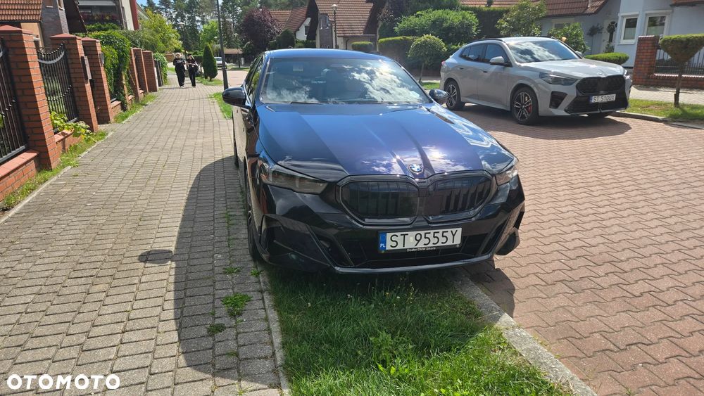 BMW Seria 5 540d xDrive - 4