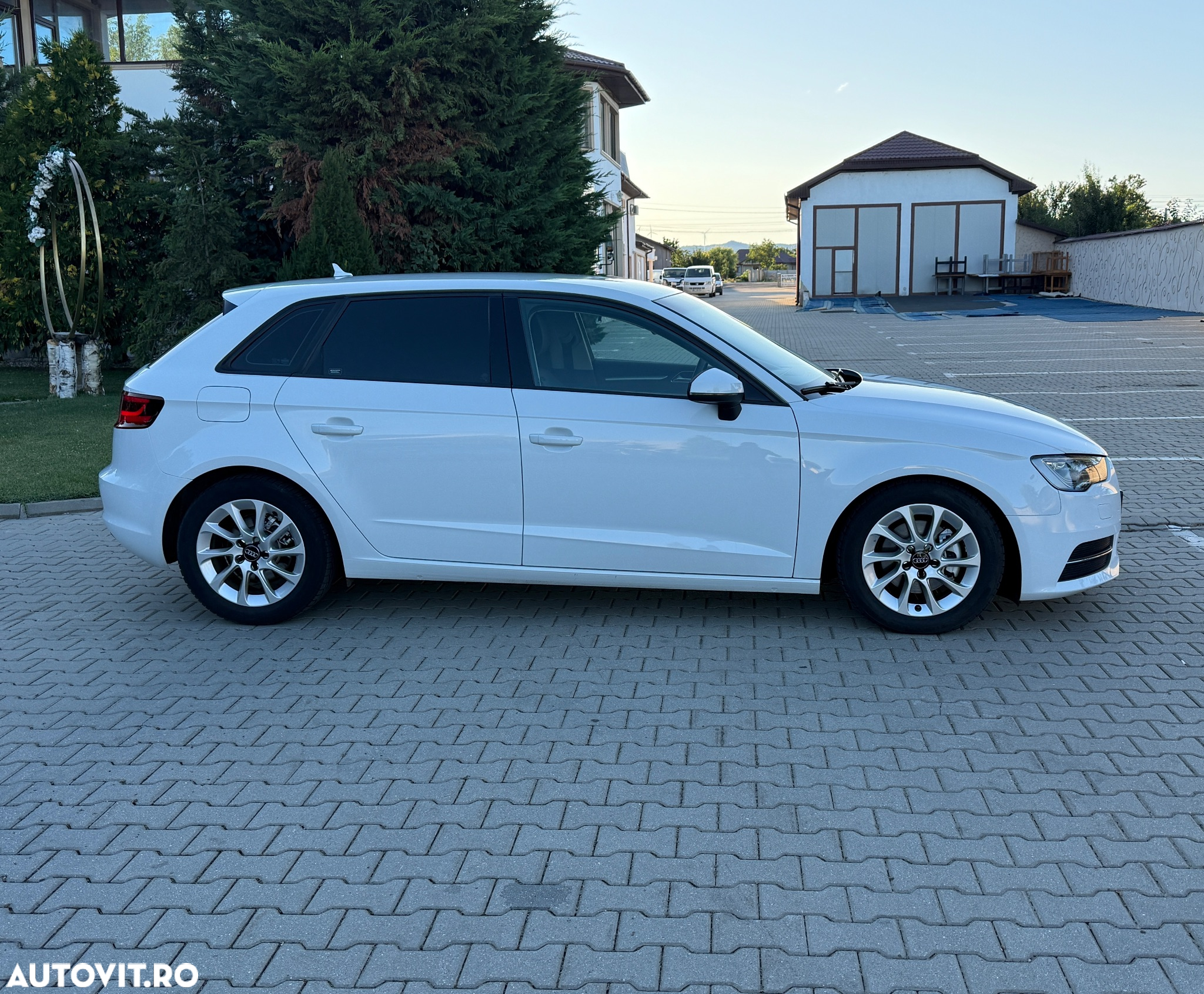 Audi A3 1.6 TDI Sportback (clean diesel) S tronic Attraction - 7