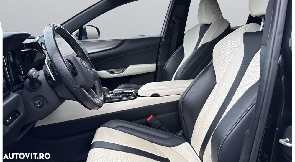 Lexus Seria NX 450h+ E-FOUR F SPORT - 8