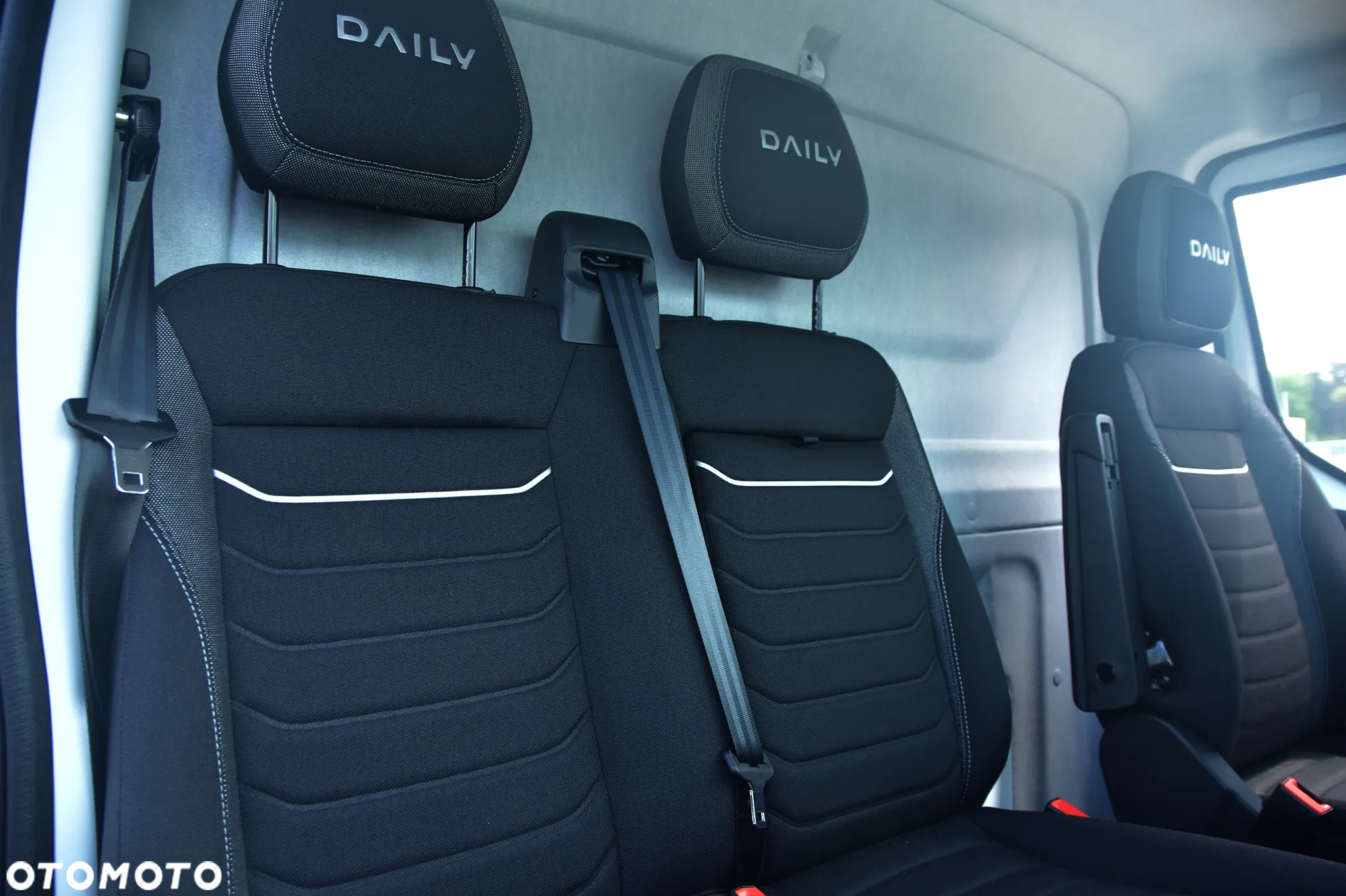 Iveco Daily automat 35S18 zabudowa 10EP międzynarodówka - 8