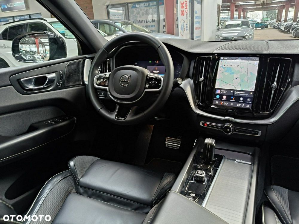 Volvo XC 60 T6 AWD Plug-In Hybrid R-Design - 19