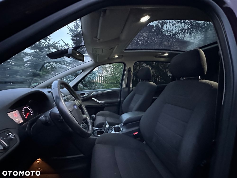 Ford S-Max 2.0 TDCi Titanium - 37