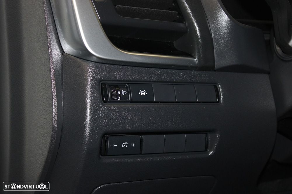 Nissan Qashqai 1.5 e-Power N-Connecta - 11