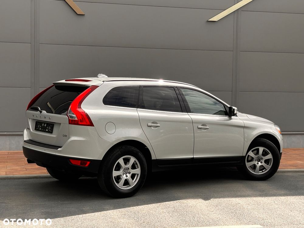 Volvo XC 60 D4 Geartronic Momentum - 21