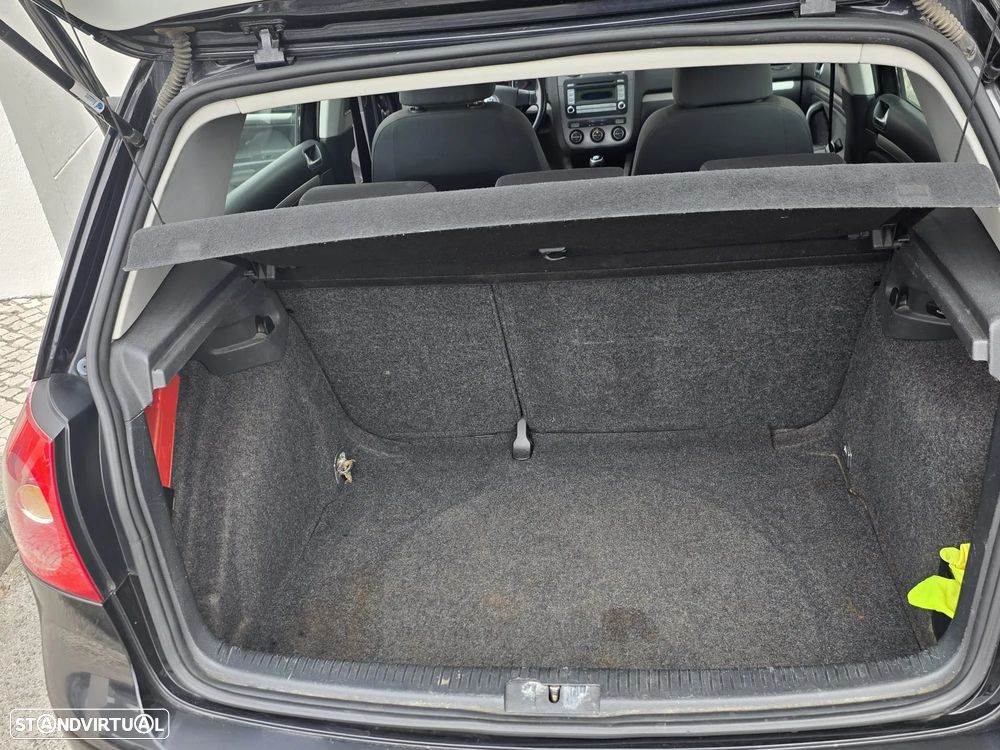 VW Golf 1.9 TDi DPF Comfortline - 14