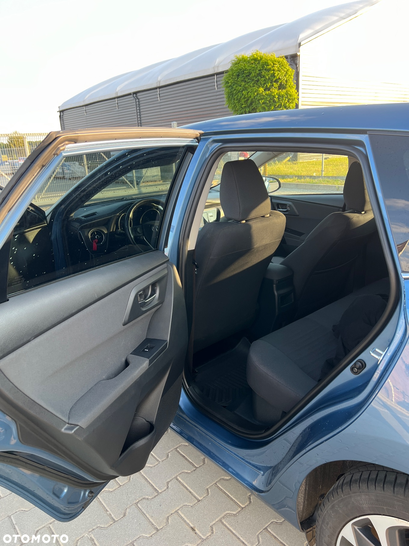 Toyota Auris Hybrid 135 Comfort - 13