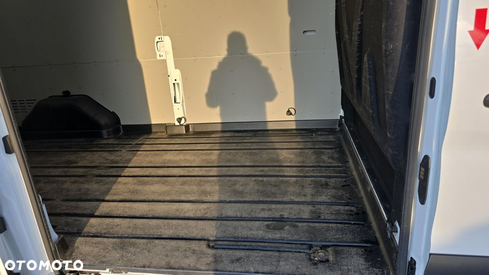 Ford Transit - 9