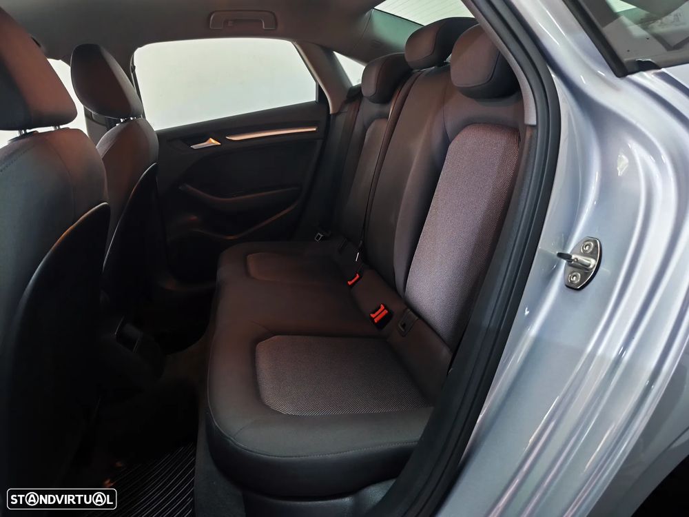 Audi A3 Limousine 1.6 TDI Advance - 10