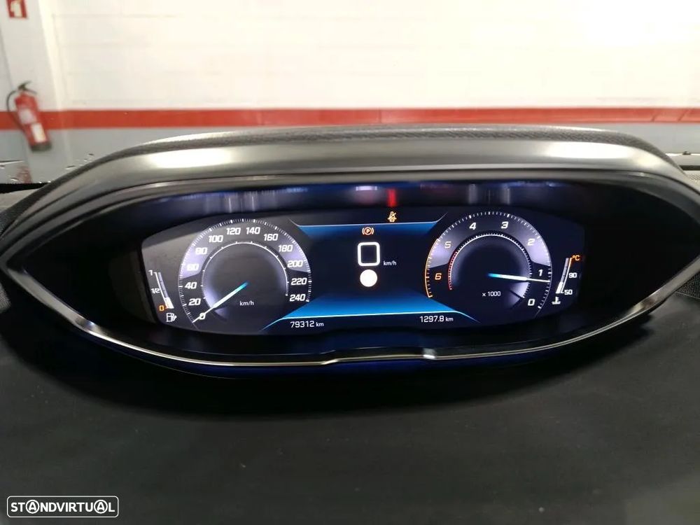 Peugeot 5008 1.5 BlueHDi GT - 6