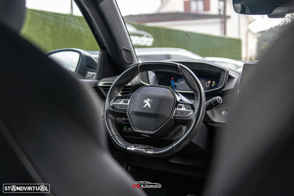 Peugeot e-2008 50 kWh GT - 17