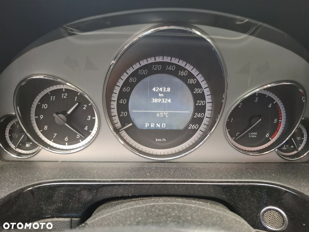 Mercedes-Benz Klasa E 220 CDI Automatik Avantgarde DPF - 6
