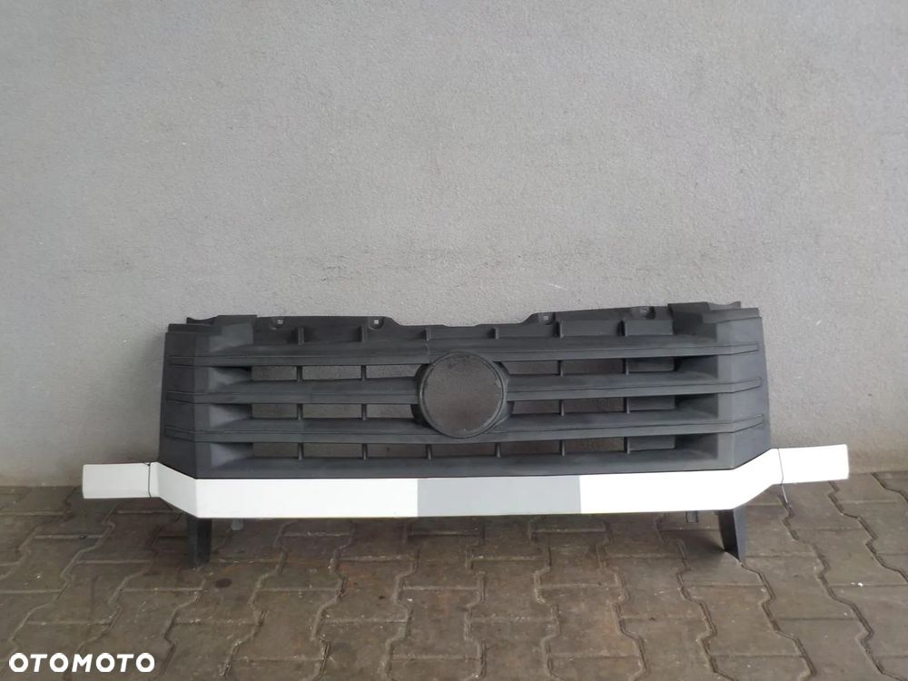 VW CRAFTER LIFT GRILL ATRAPA PAS PRZEDNI BLACHA - 1