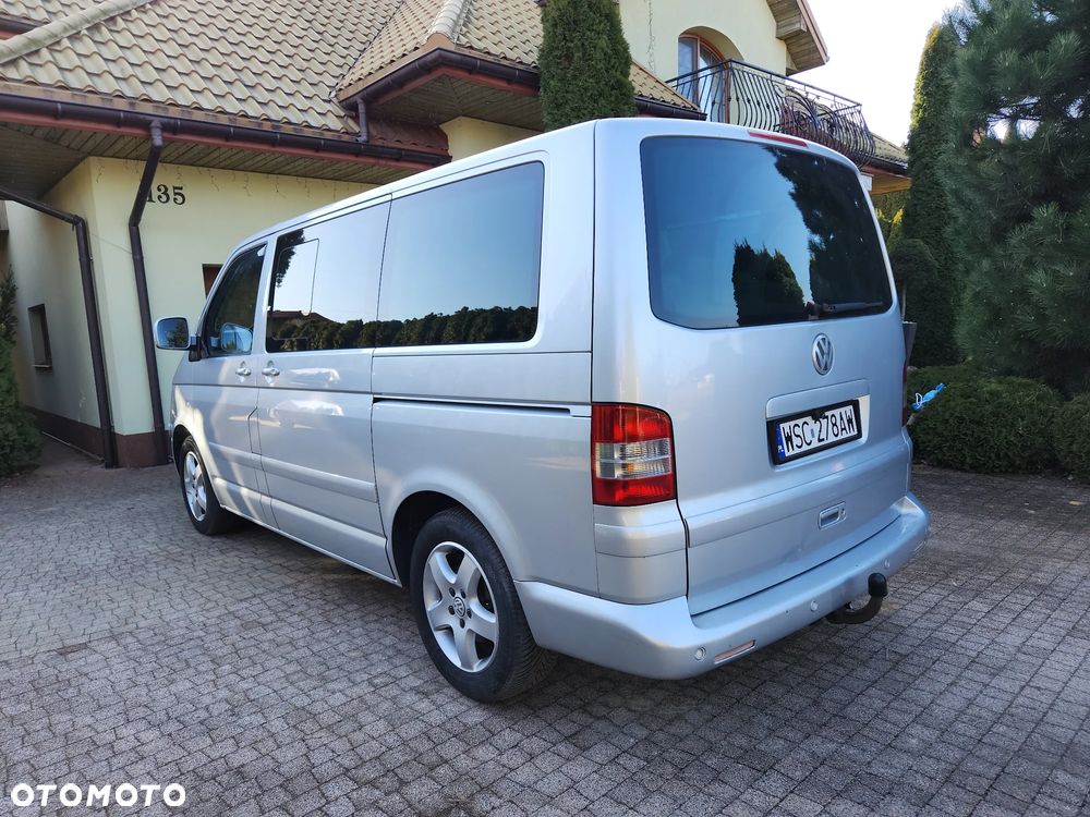 Volkswagen Multivan - 2
