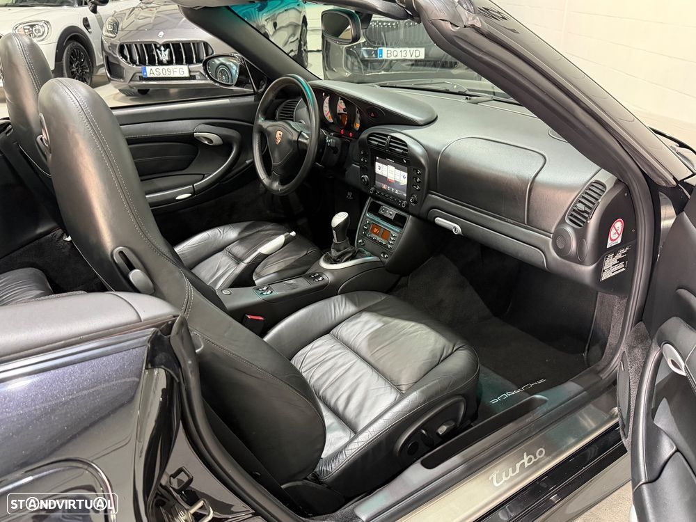 Porsche 911 (996) Turbo - 22
