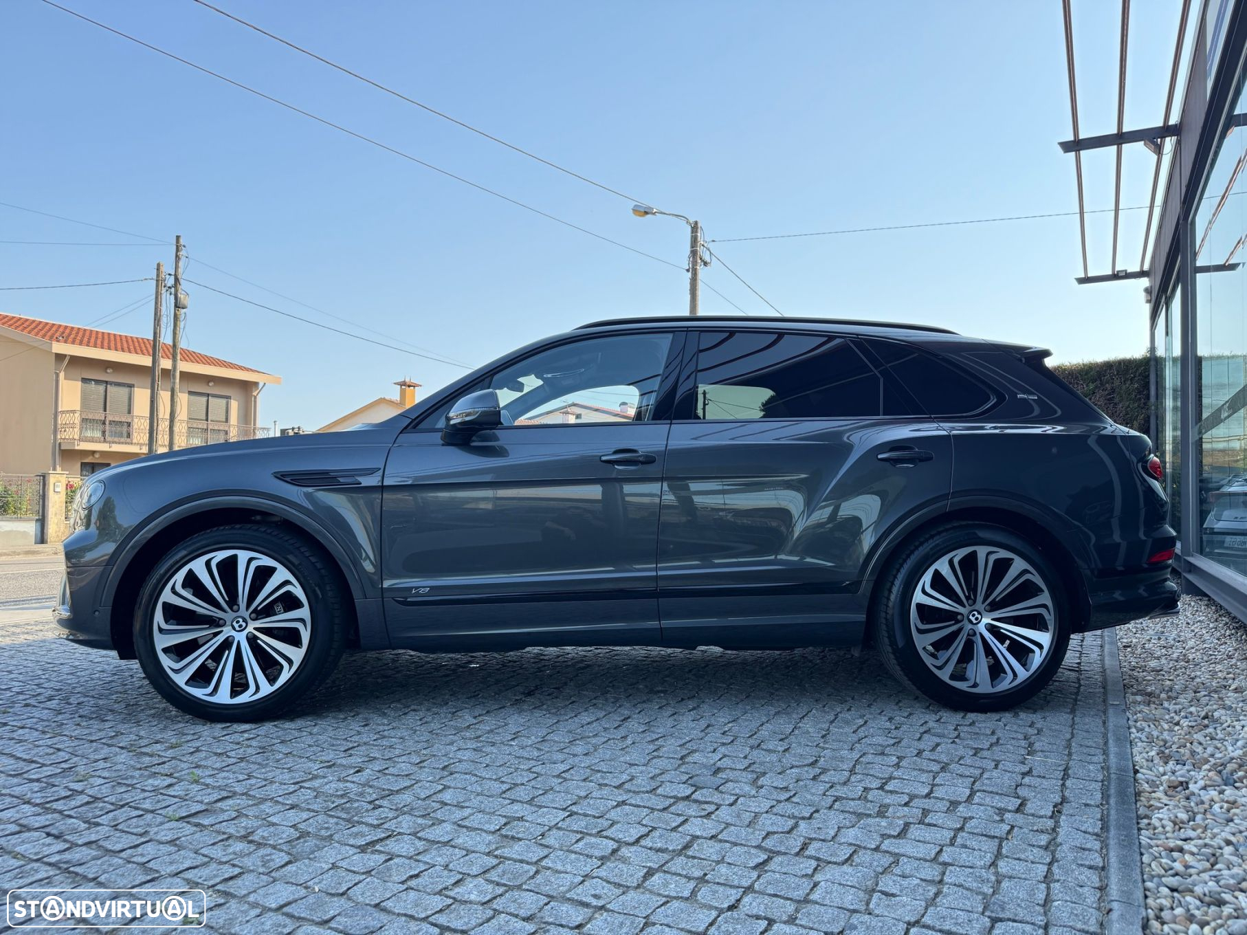 Bentley Bentayga V8 Atelier Edition - 6