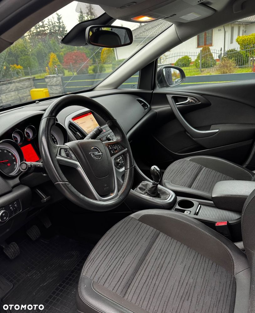 Opel Astra 1.4 T Cosmo - 9