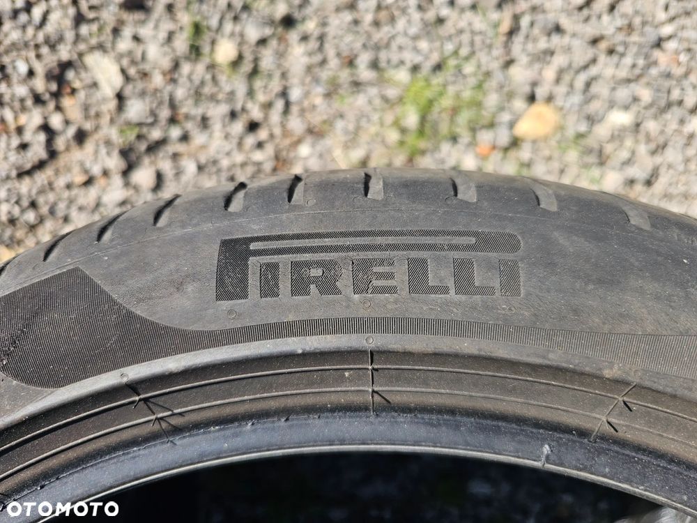 PIRELLI 225/45R18 95Y CINTURATO P7 * (2szt.) (2x4,5) (DOT: 1x3821 1x3921) L982 - 3