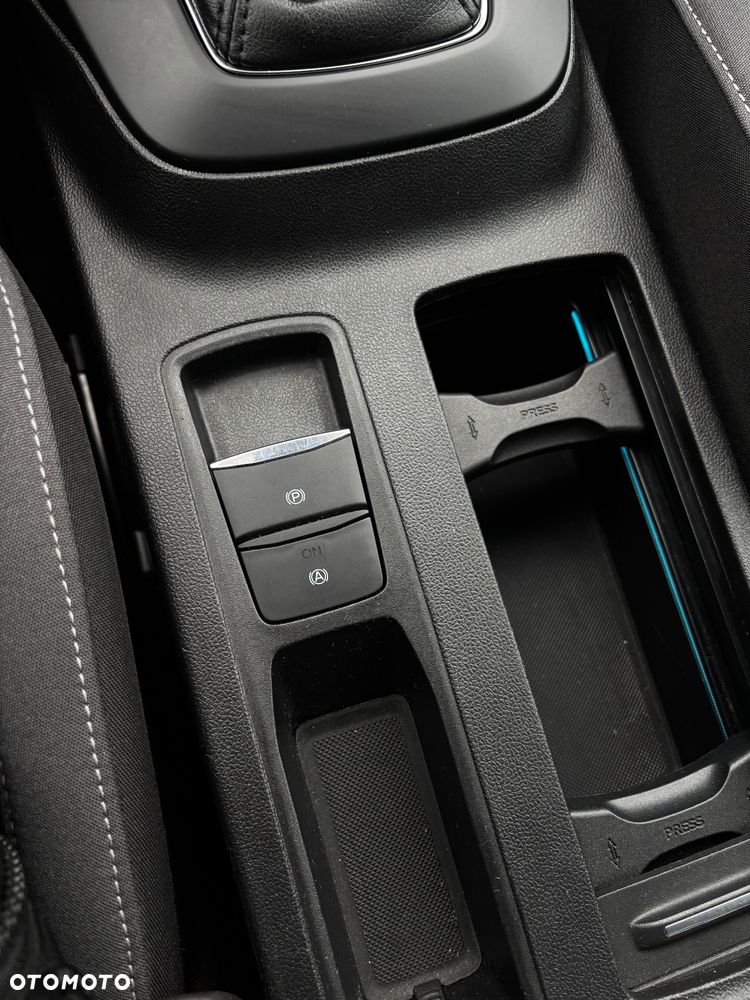 Ford Focus 1.0 EcoBoost STart-Stopp-System TITANIUM - 26