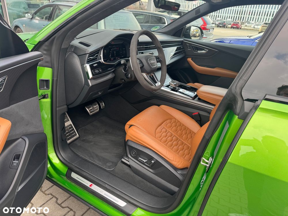 Audi RS Q8 - 18