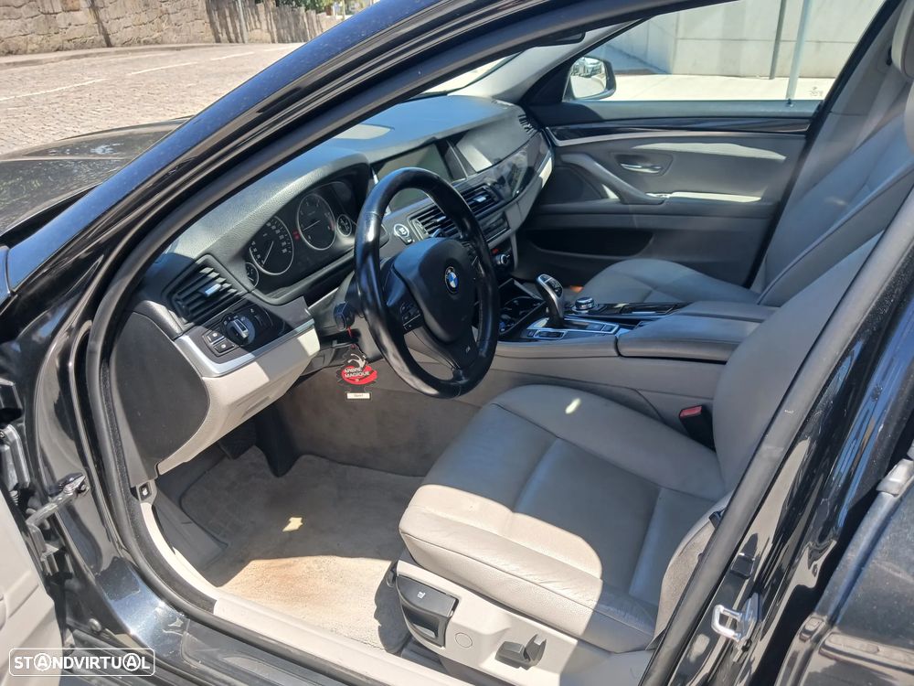 BMW 525 d xDrive Exclusive Auto - 39