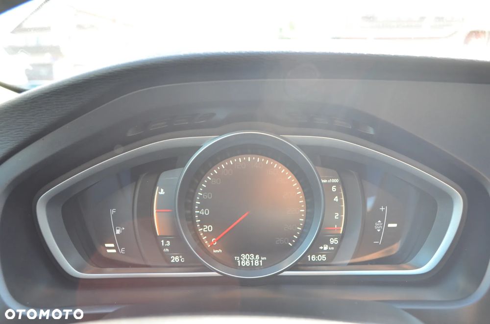 Volvo V40 - 11