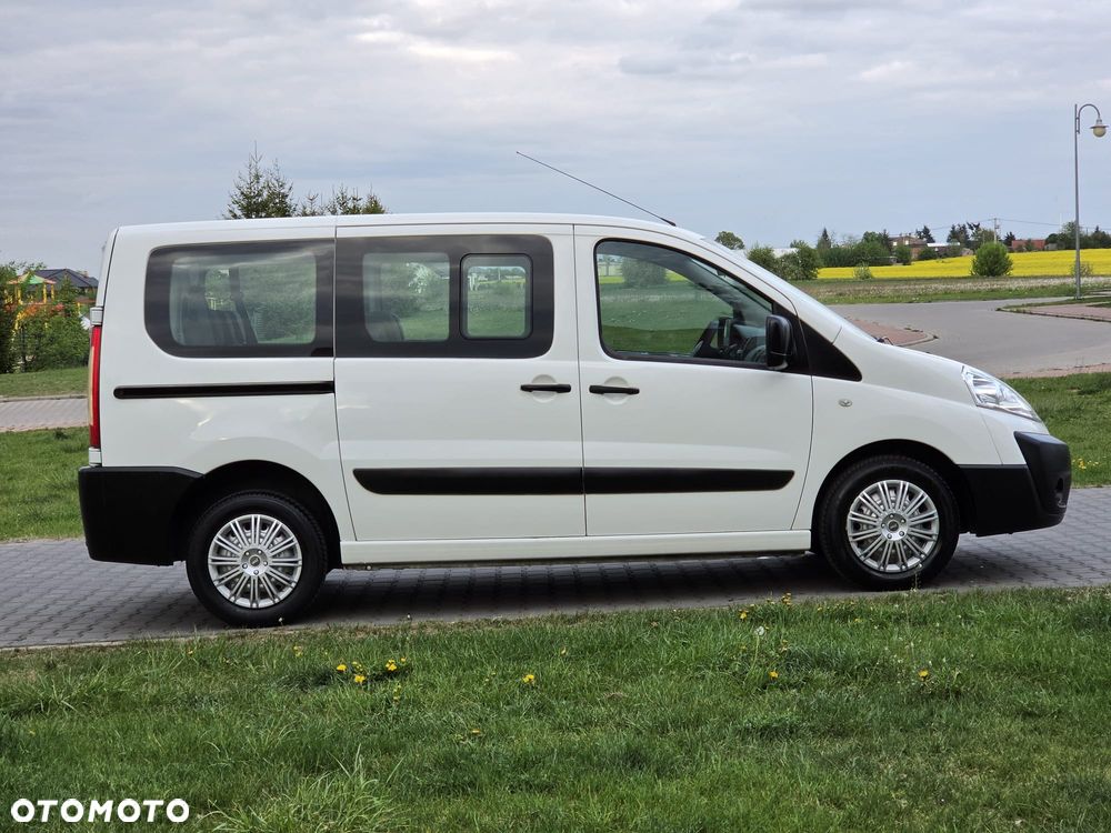 Peugeot Expert - 8